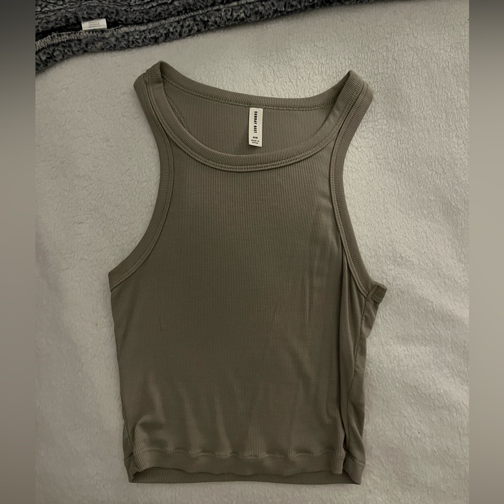 Aritzia Sunday Best Women's Olive Tank Top